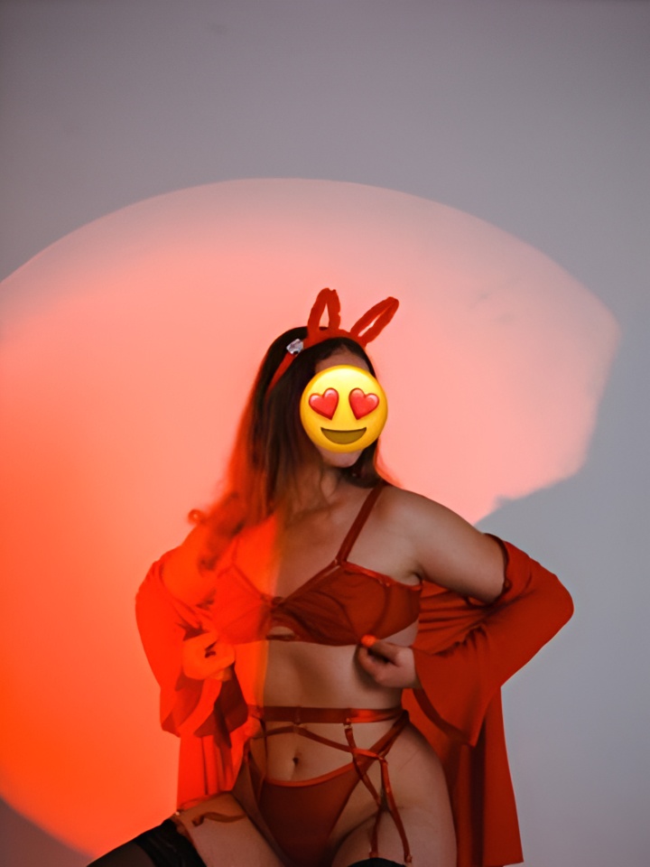 Индивидуалка Амина, доступна для личного знакомства от 2500 руб