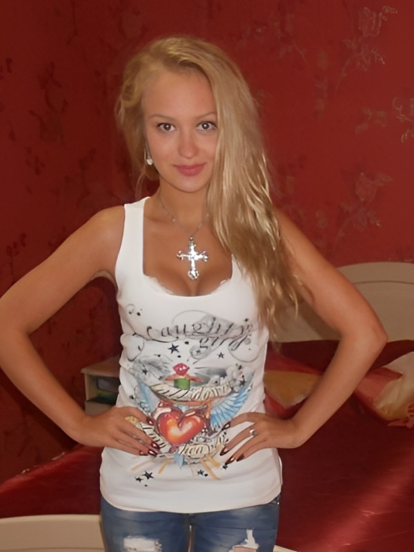 Ника привлекательная девушка из Ярославля цена от 10000 руб